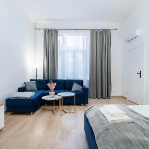  Apartament Azarentier1 Slowackiego Polska